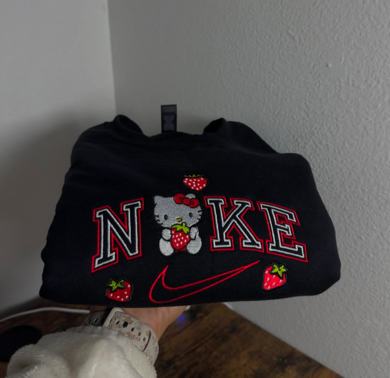 ADULT HELLO KITTY SWEATER