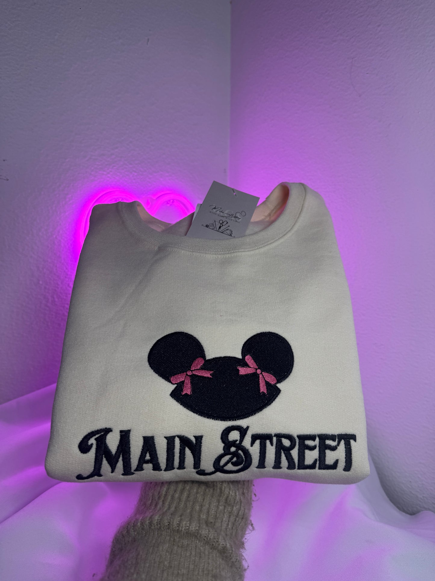 Adult Main St
